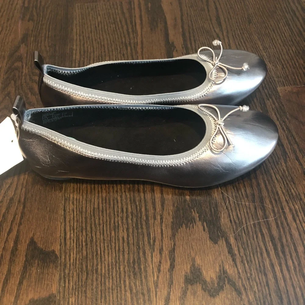 Kenneth Cole ballet flats 5.5 youth girls NEW